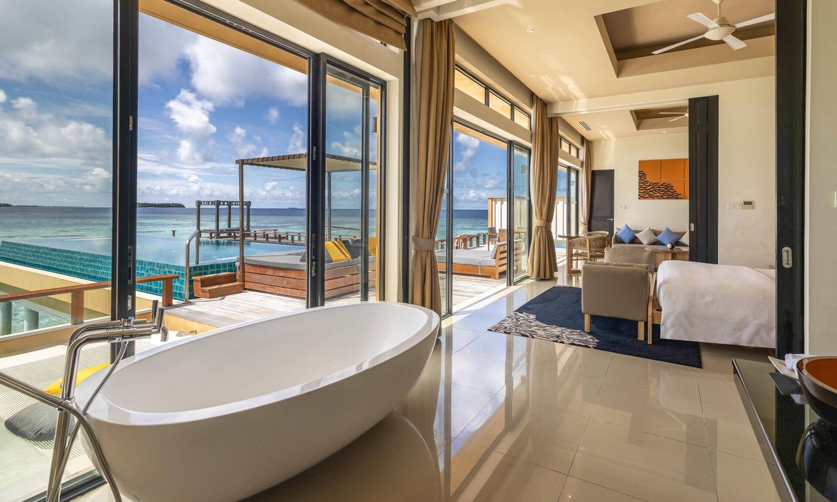 Velavaru Resort | Angsana Velavaru - Free return Seaplane Transfers