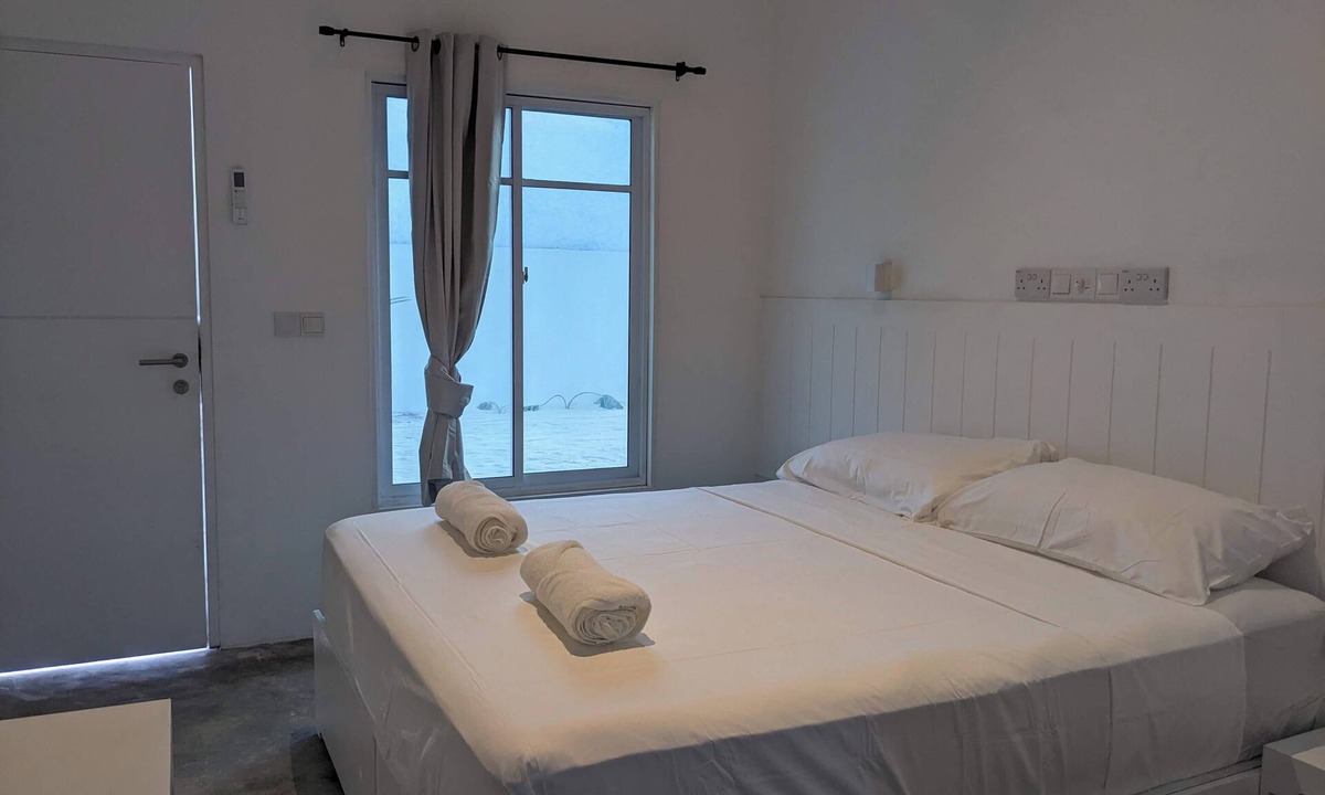Thoddoo House | Avi Guesthouse