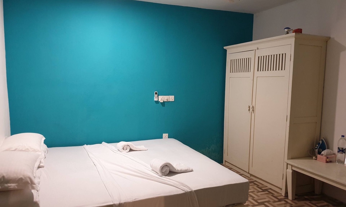Huraa House | Beach Heaven Maldives - Golden Turtle Guest House