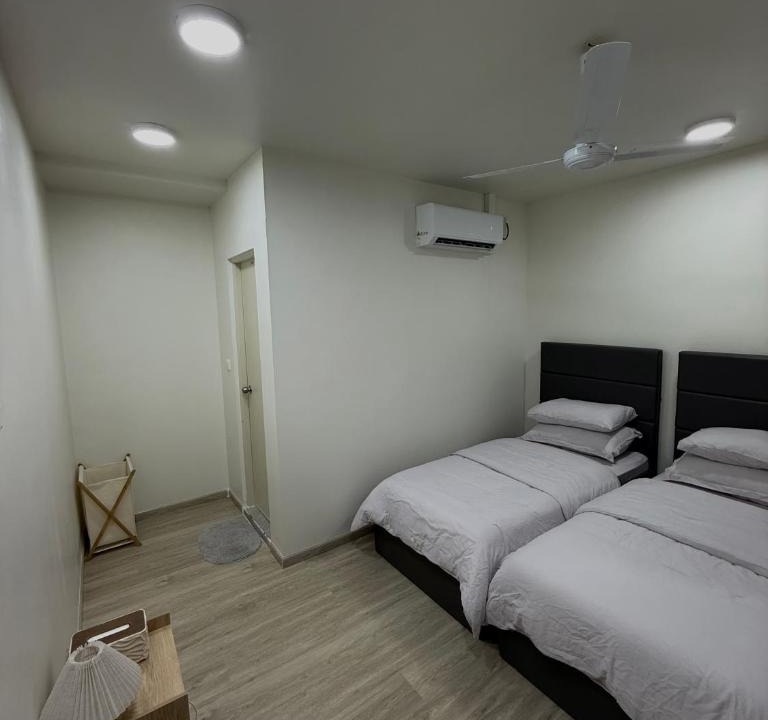 Maafushi House | Cozy Beachside Room in Maafushi