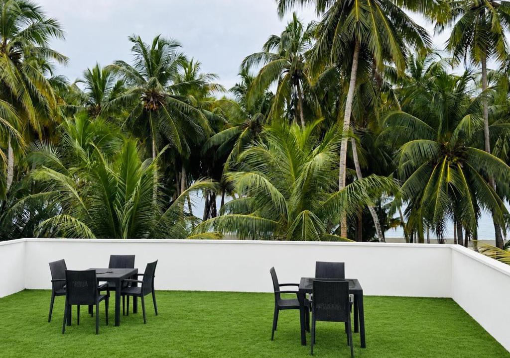 Fuvahmulah House | Dhooveli Waves