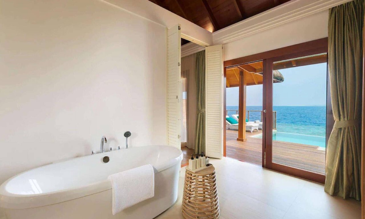 Mudhdhoo Resort | Dusit Thani Maldives - 50 percent off on Transfers for Stays of 5 Nights stay until 20 December 2026