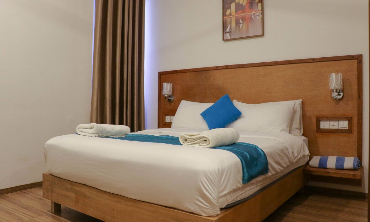 Gulhi Hotel | HudhuVeli Inn