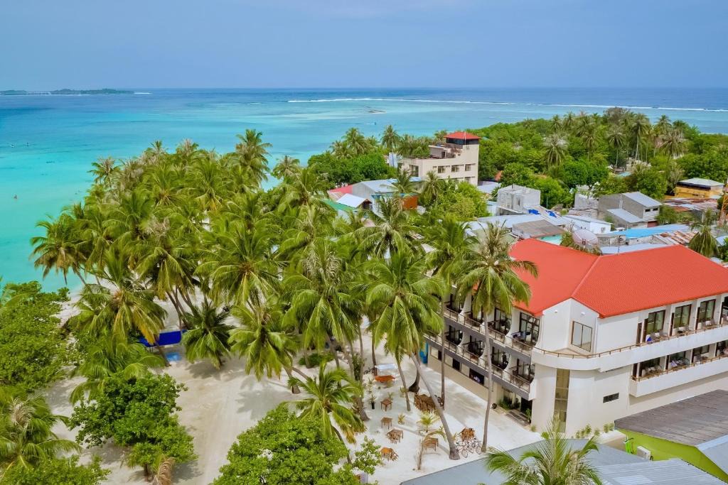 Maafushi House | Kaani Beach Hotel - Stay 3 Nights and Save 20 Percent on Spa and 10 Percent on Dining Until 31 October 2026