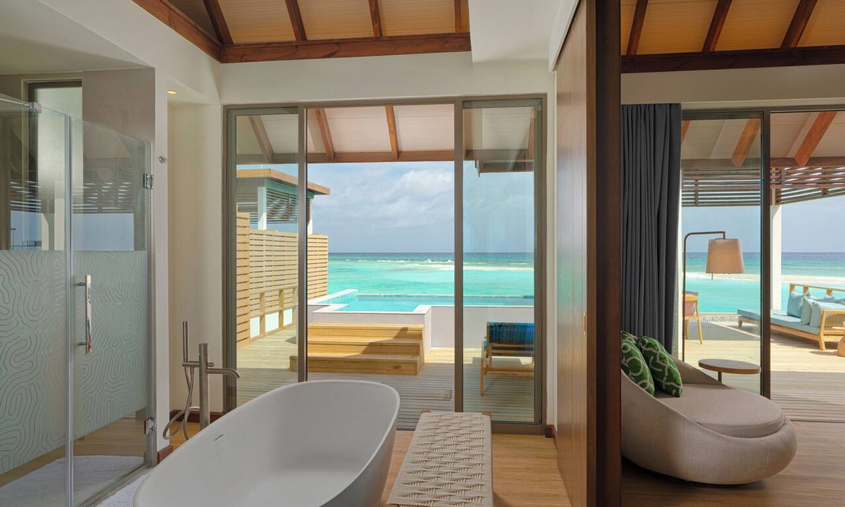 Lhaviyani Atoll Resort | Meyyafushi Maldives - Premium All Inclusive