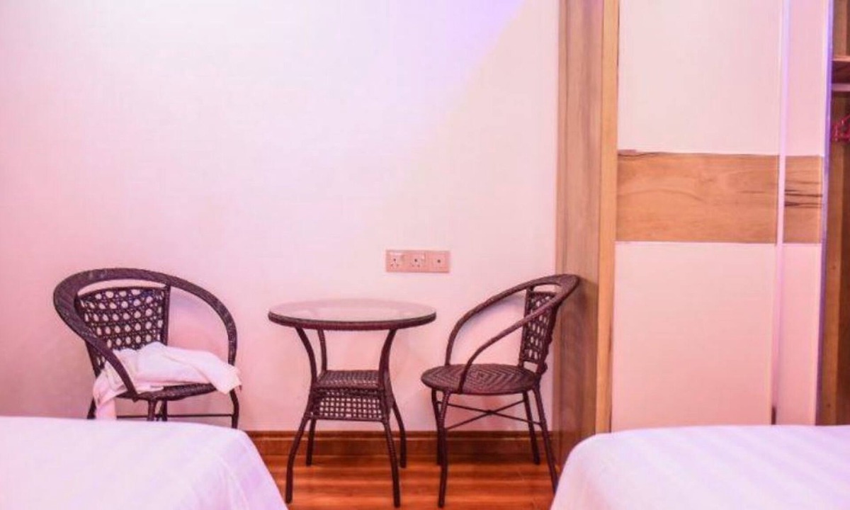 Thinadhoo Hotel | Sunset Stay Maldives