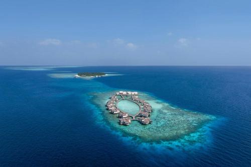 Meradhoo Resort | The Halcyon Private Isles Maldives, Autograph Collection