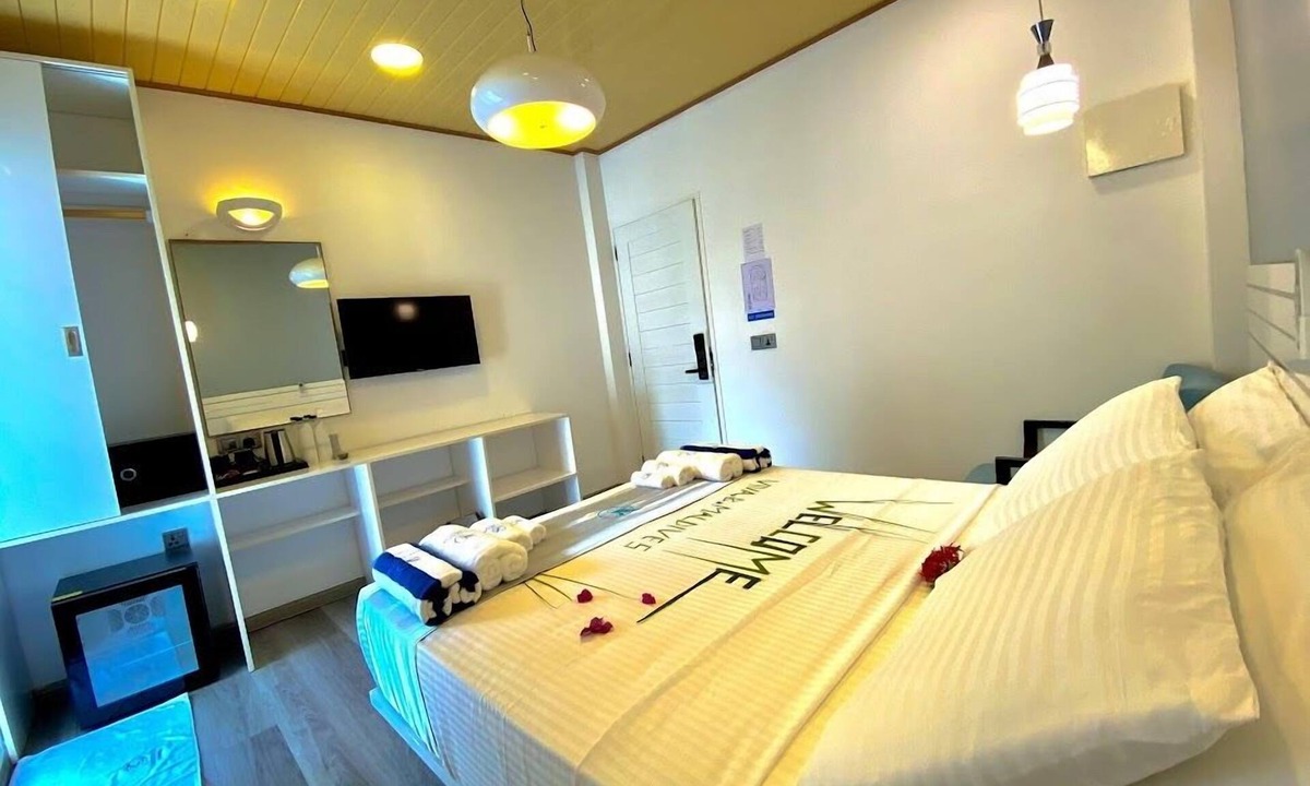 Hangnaameedhoo Hotel | VIVA Beach & Spa MALDIVES