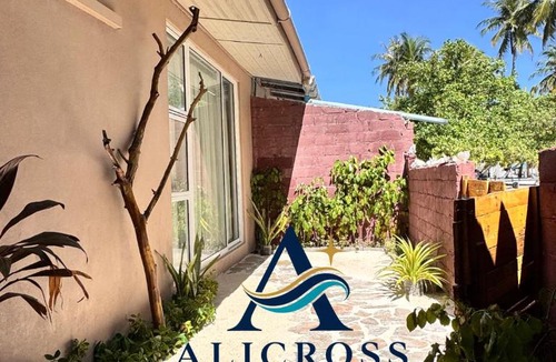 Omadhoo House | ALICROSS Maldives omadhoo