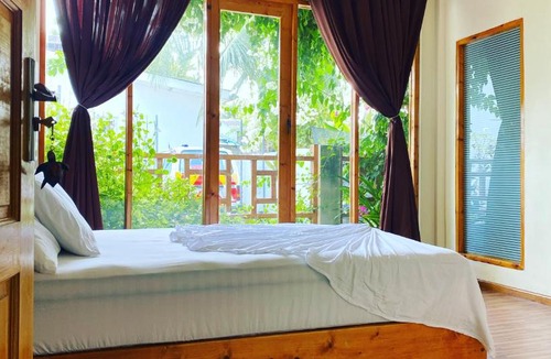 Fulidhoo House | Bougainvillea Inn - Maldives