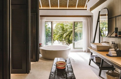 Maamunagau Island Resort | Intercontinental Maldives Maamunagau Resort