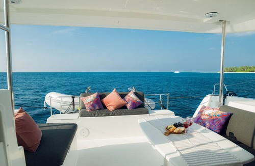 Male Boat Rental | Malé Marvel: Sun-Kissed Sailing Experience in the Maldivian Atoll