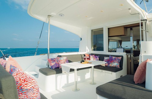 Male Boat Rental | Malé Marvel: Sun-Kissed Sailing Experience in the Maldivian Atoll