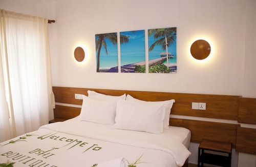 Felidhoo Hotel | Oshi Boutique