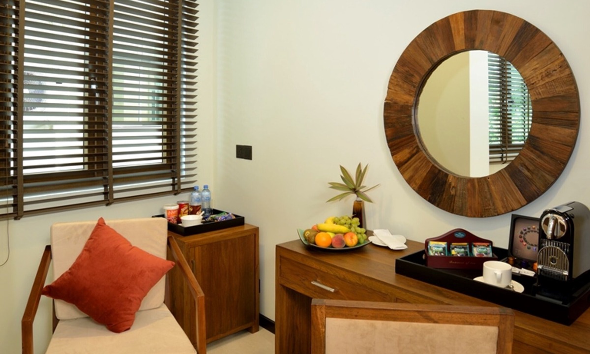Male Hotel | The Somerset Hotel