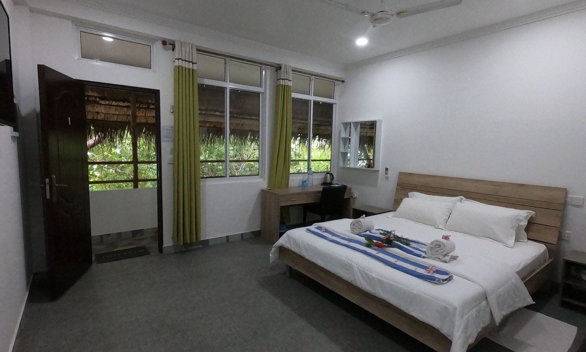 Dhangethi Hotel | Dhangethi Inn