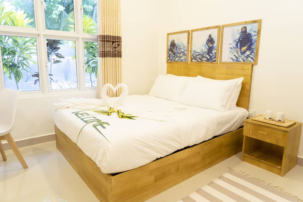 Magoodhoo House | Palm Rest Maldives