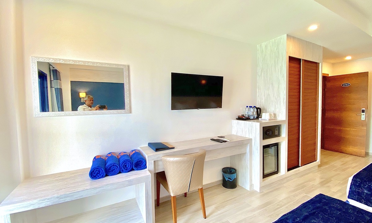 Maafushi Hotel | Kaani Palm Beach