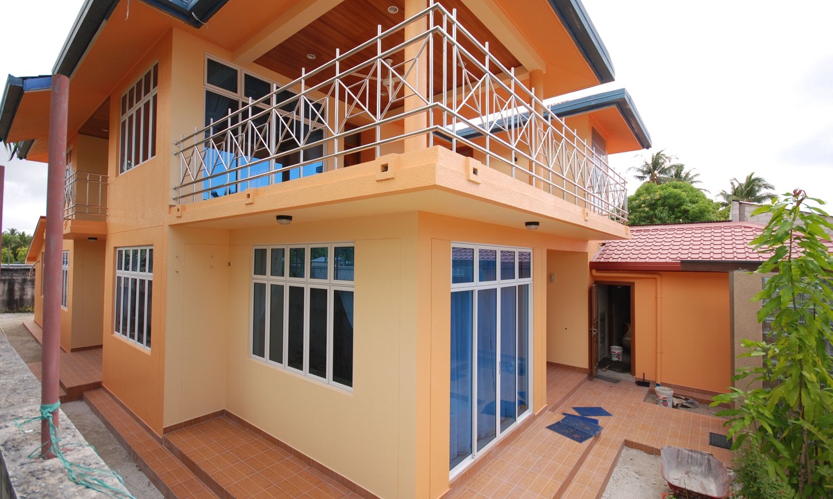 Hithadhoo Hotel | Crystal Retreat