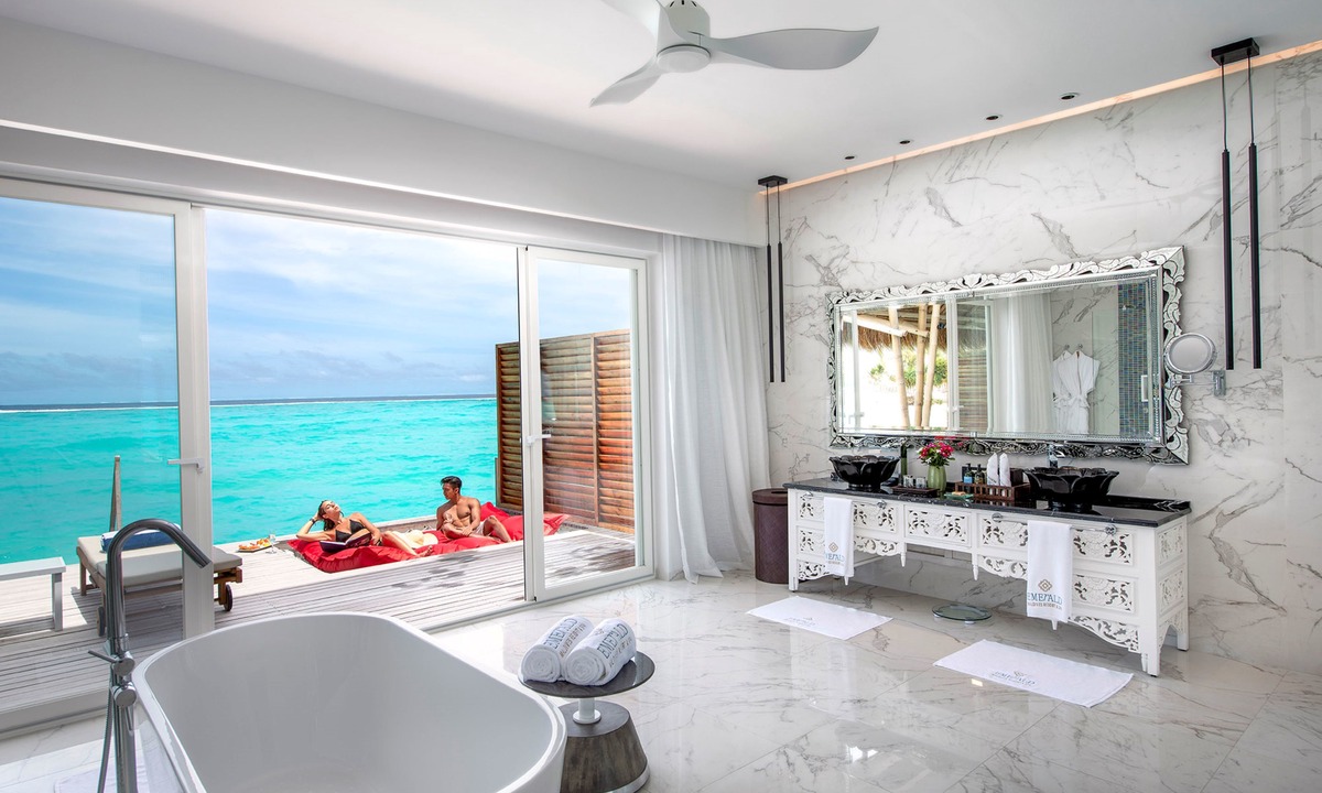 Fasmendhoo Resort | Emerald Maldives Resort & Spa - All Inclusive