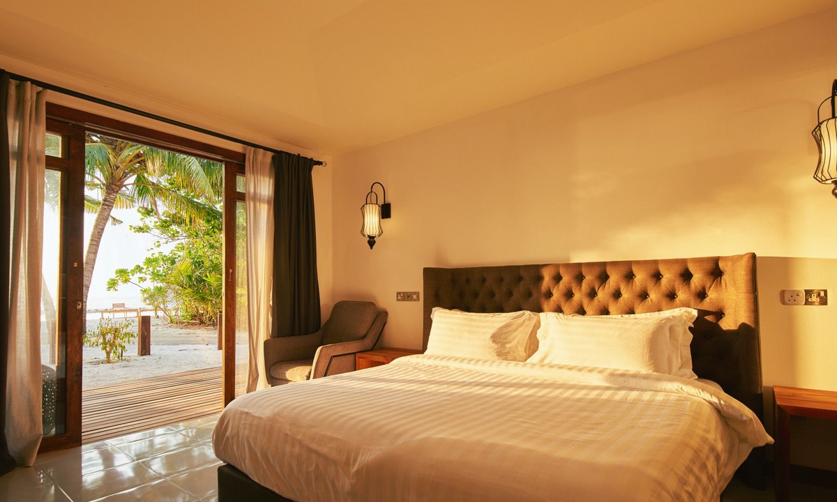 Dhigurah Hotel | Atollkey