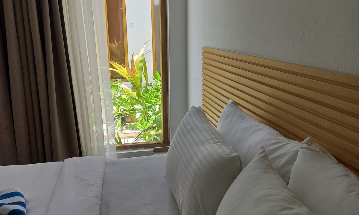 Dhigurah Hotel | Dhigurah Tourist Hotel
