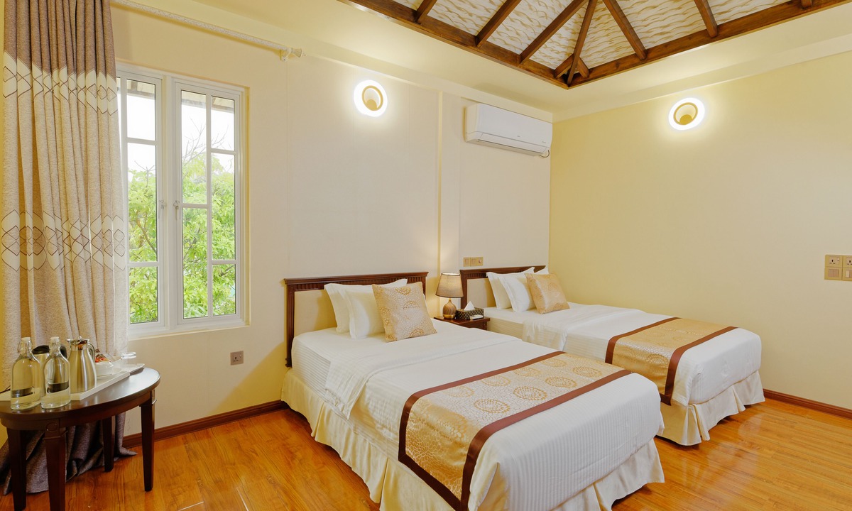 Noonu Atoll Hotel | LHOHI INN BOUTIQUE HOTEL