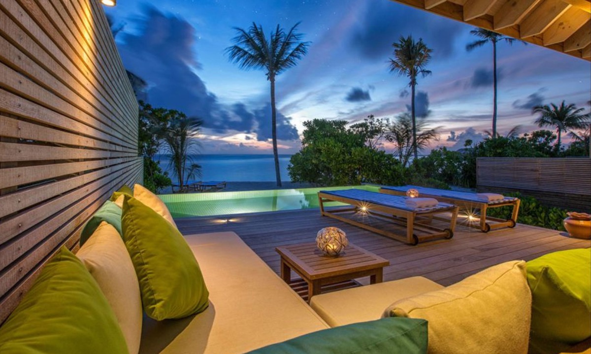 Huruvalhi Resort | Hurawalhi Island Resort