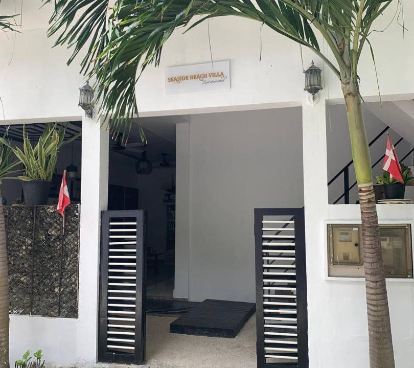 Dhiffushi Hotel | Seaside Villa