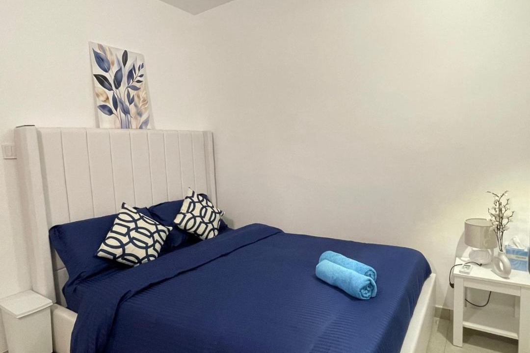 Farukolhufushi Island House | Cozy Room Near Airport in Comfy Apartment