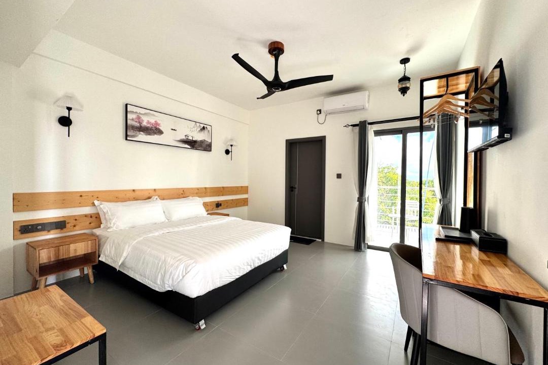 Maamigili Bed & Breakfast | Whaleshark View