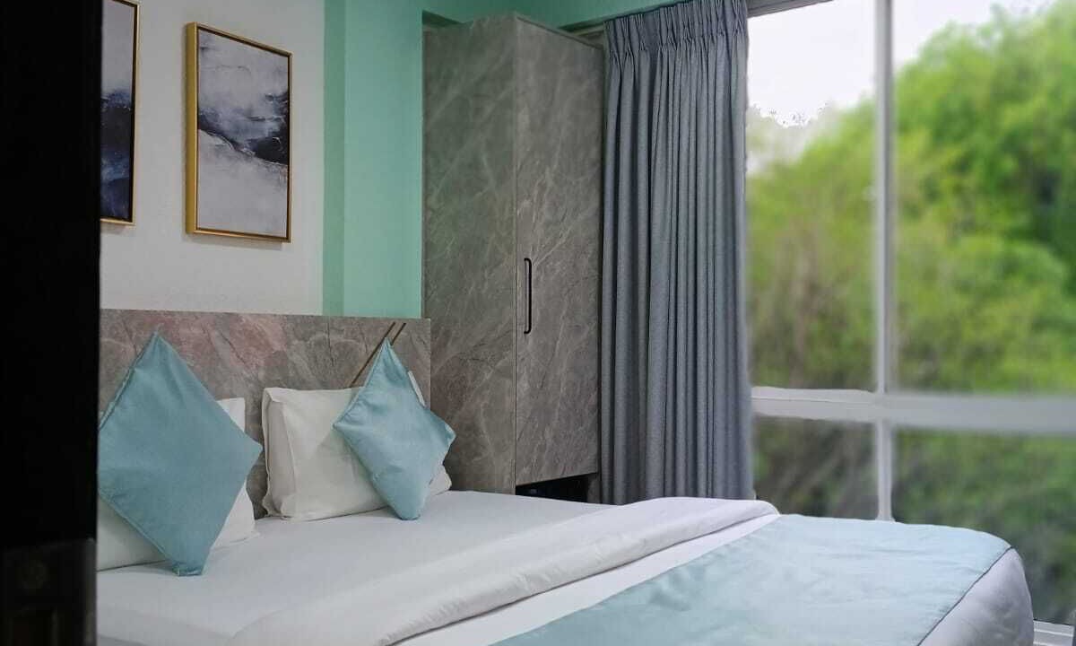 Photo of Bedroom in Male