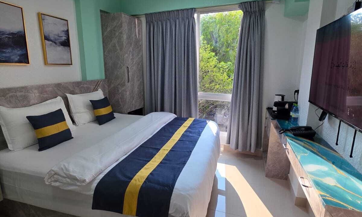 Photo of Bedroom in Male