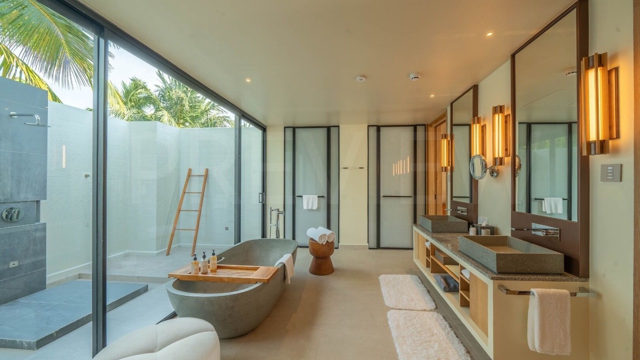 Photo of Bathroom in Kanifinolhu Island
