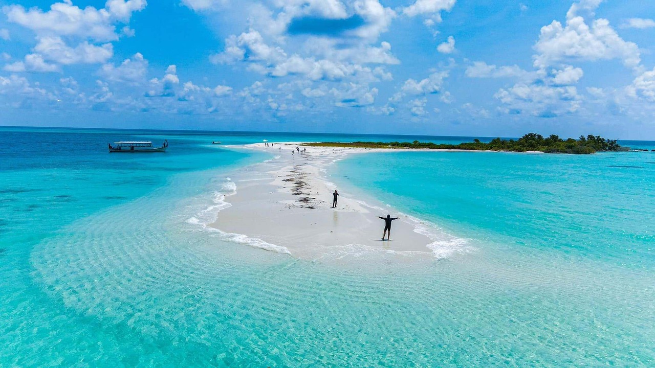 Photo of Bedroom in Lhaviyani Atoll