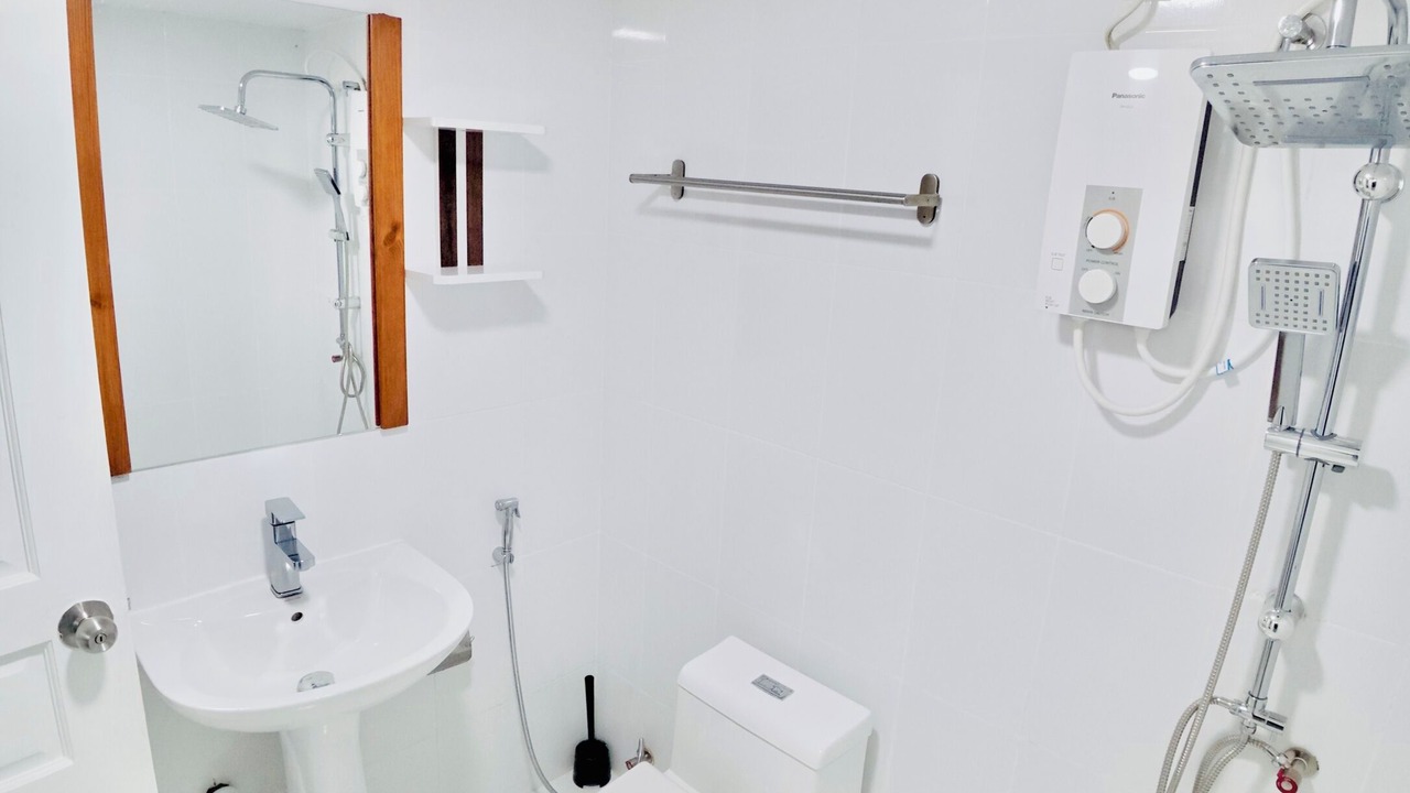 Photo of Bathroom in Thulusdhoo Island
