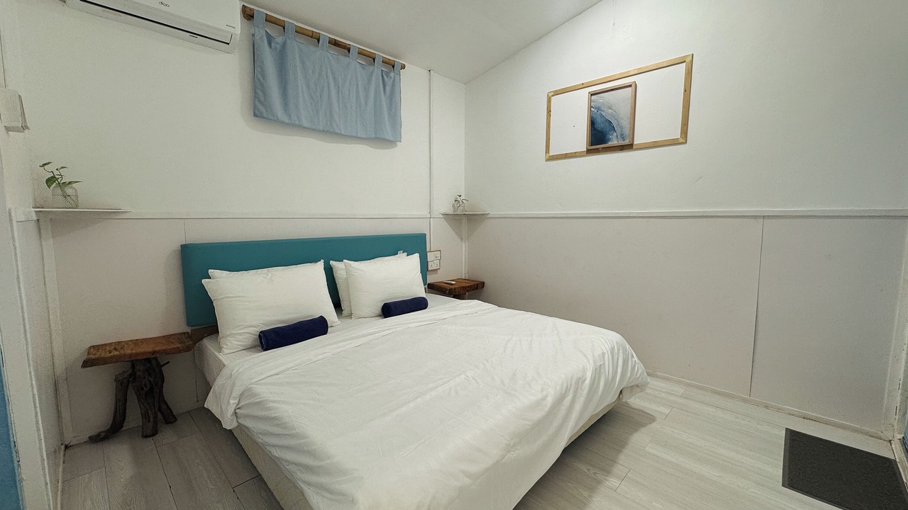 Photo of Bedroom in Thulusdhoo Island