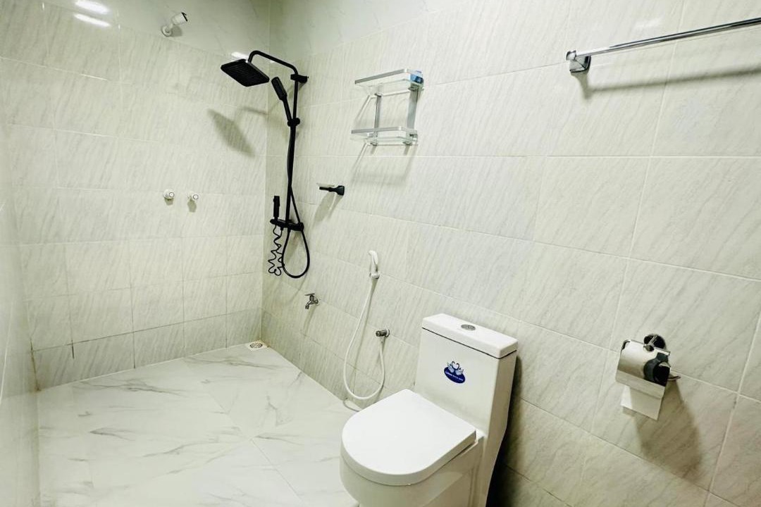 Photo of Bathroom in Fuvahmulah