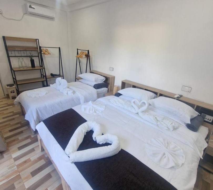 Photo of Others in Thoddoo