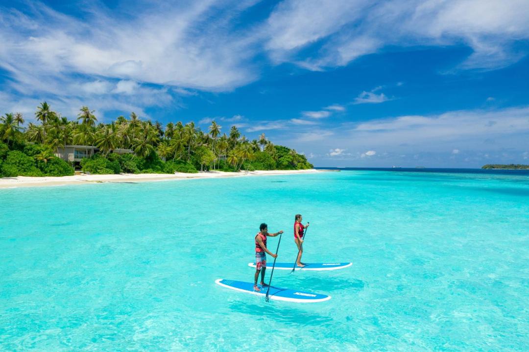 Photo of Others in Finolhas Island