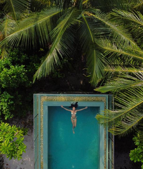 Photo of Others in Finolhas Island
