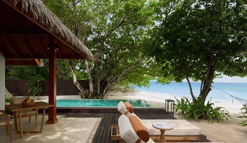 Beachfront Pool Villa