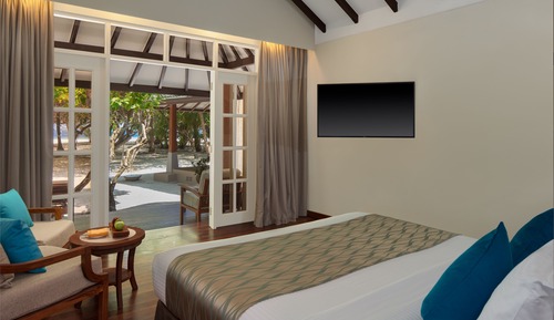 Deluxe Villa, Jetted Tub (Beach)