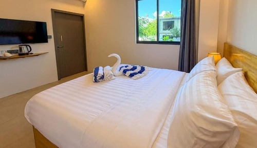 Deluxe Double Room, City View