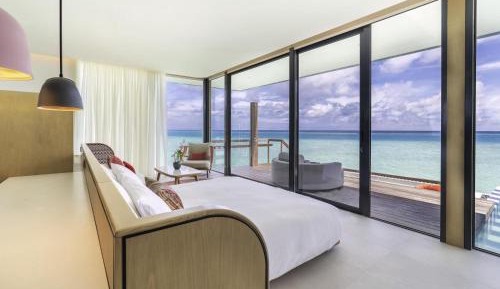 Ocean Water Pool Villa