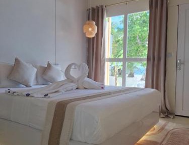 Deluxe Double Room with Sea View