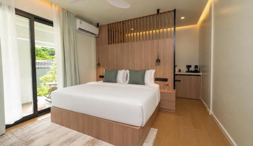 Superior Double or Twin Room with Garden View