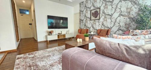Apartment with City View
