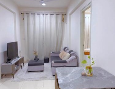 Three-Bedroom Apartment with Balcony