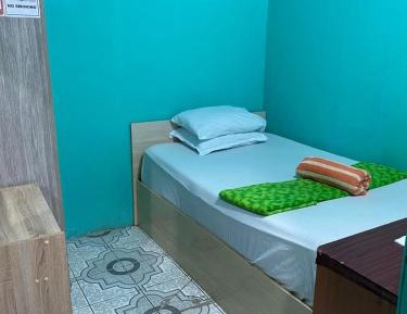 Single Room with Private Bathroom